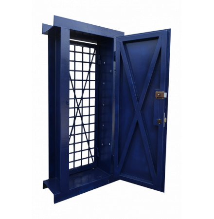 Входная дверь металлическая с решеткой в КХО RS-326