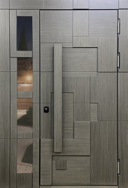 Входная дверь с боковой вставкой в частный дом RS-379