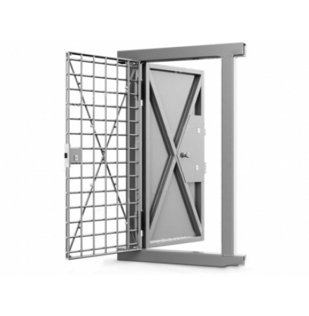 Металлическая входная дверь с решеткой в оружейную RS-321