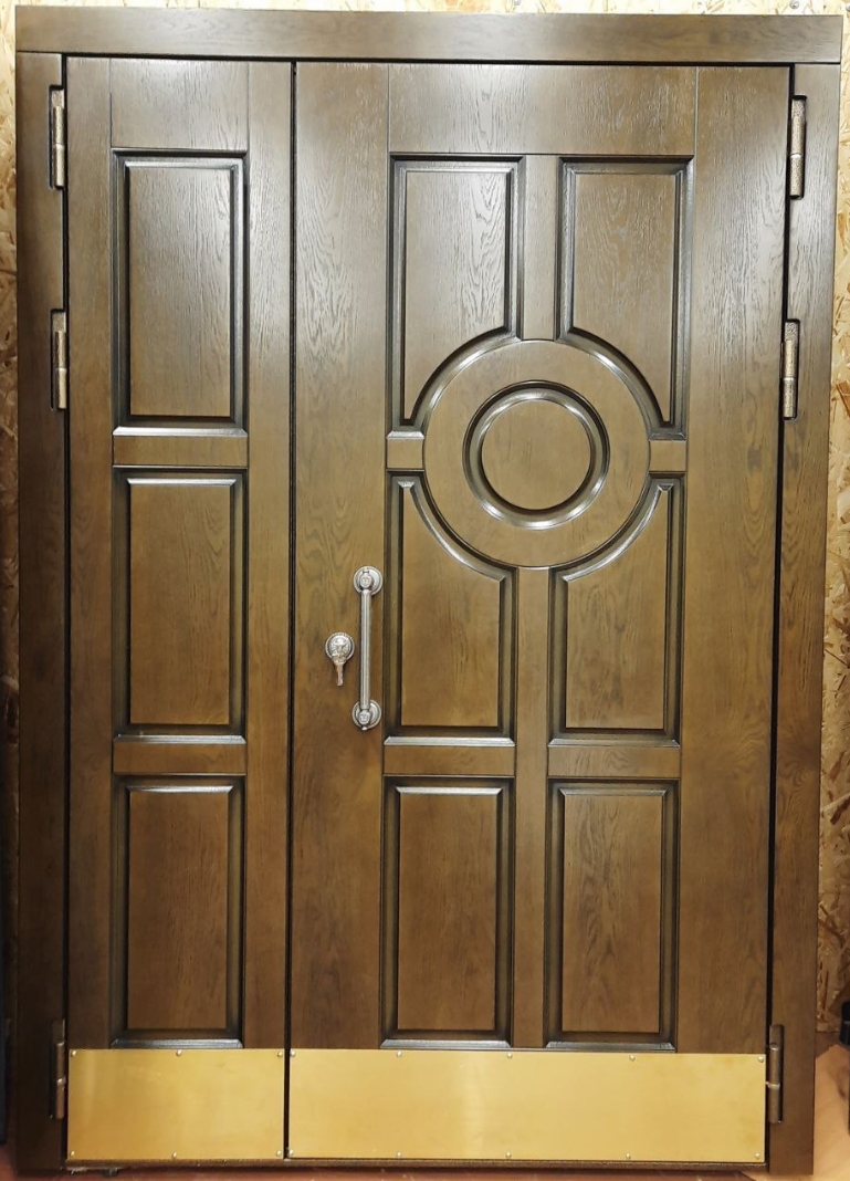 Металлическая входная дверь в коттедж RS-800